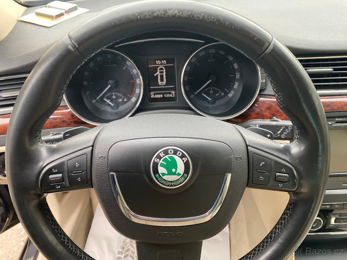 2011 Škoda SUPERB - 9