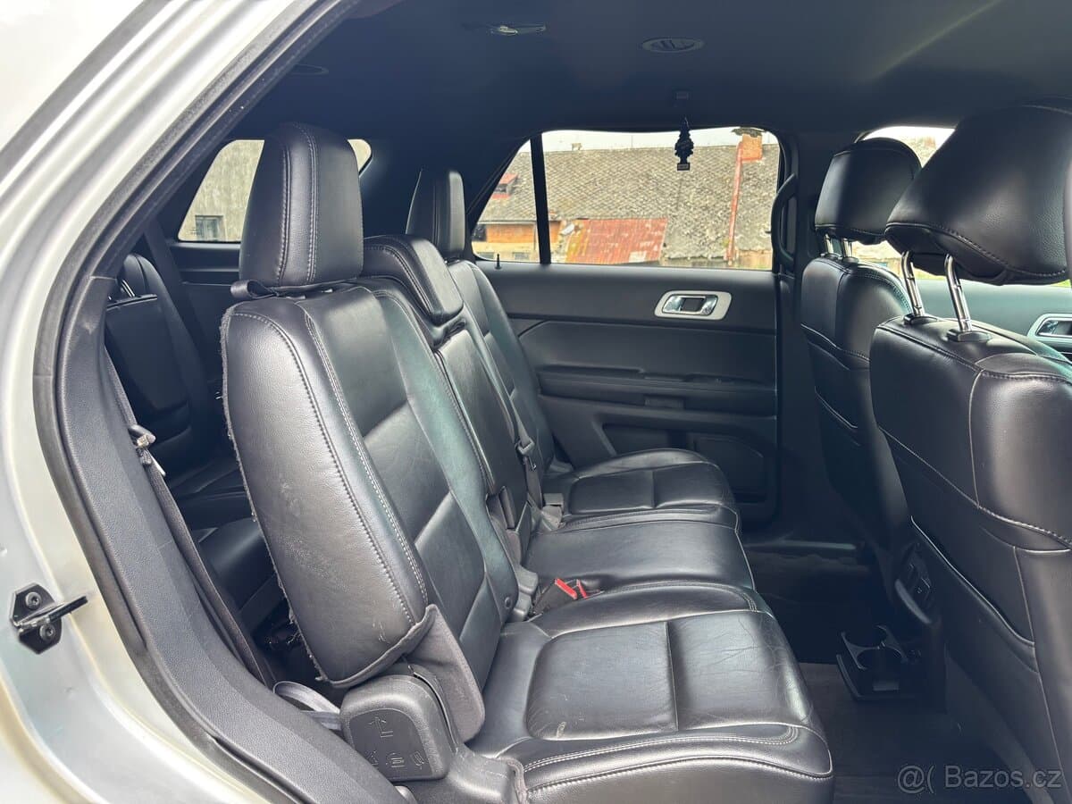 Ford EXPLORER - 9