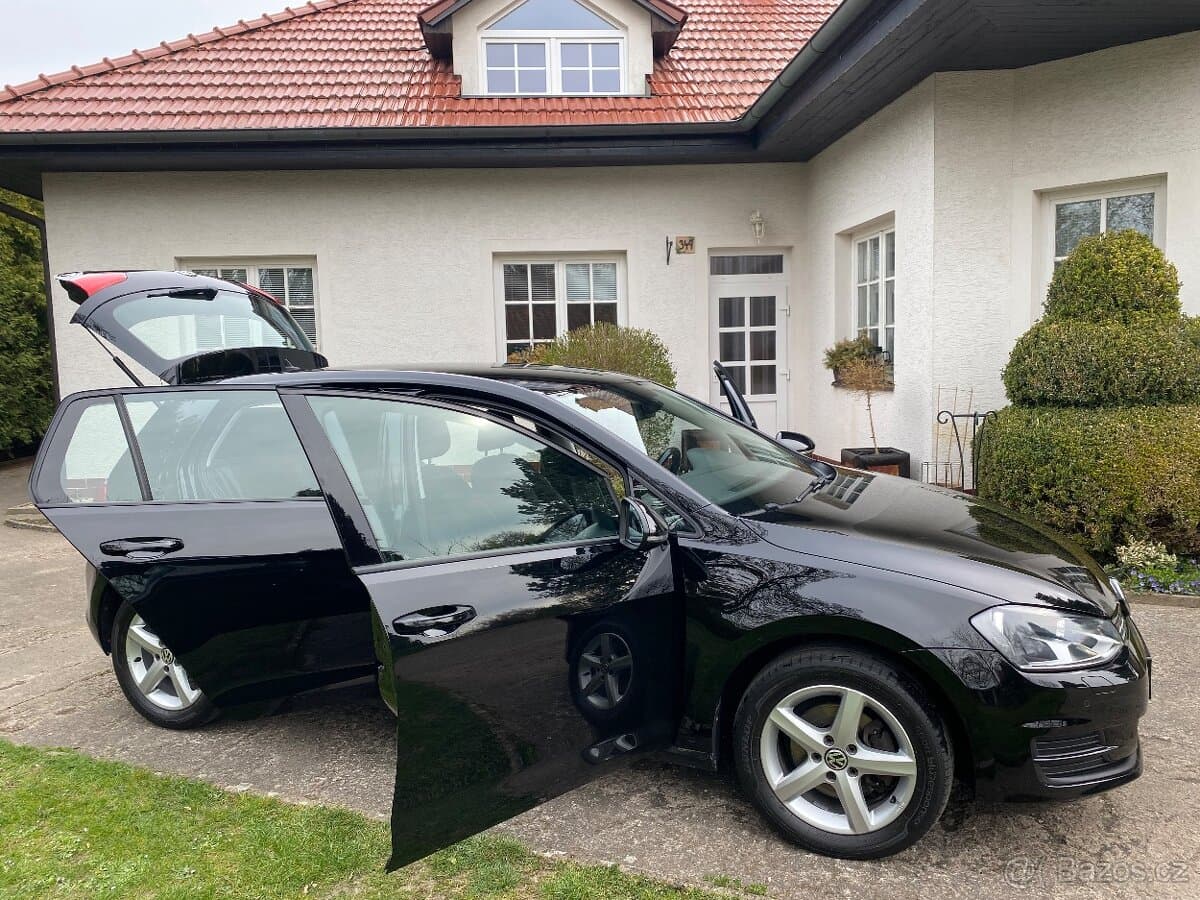 2013 Volkswagen GOLF - 9