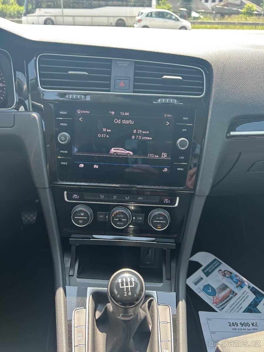 2019 Volkswagen GOLF - 9