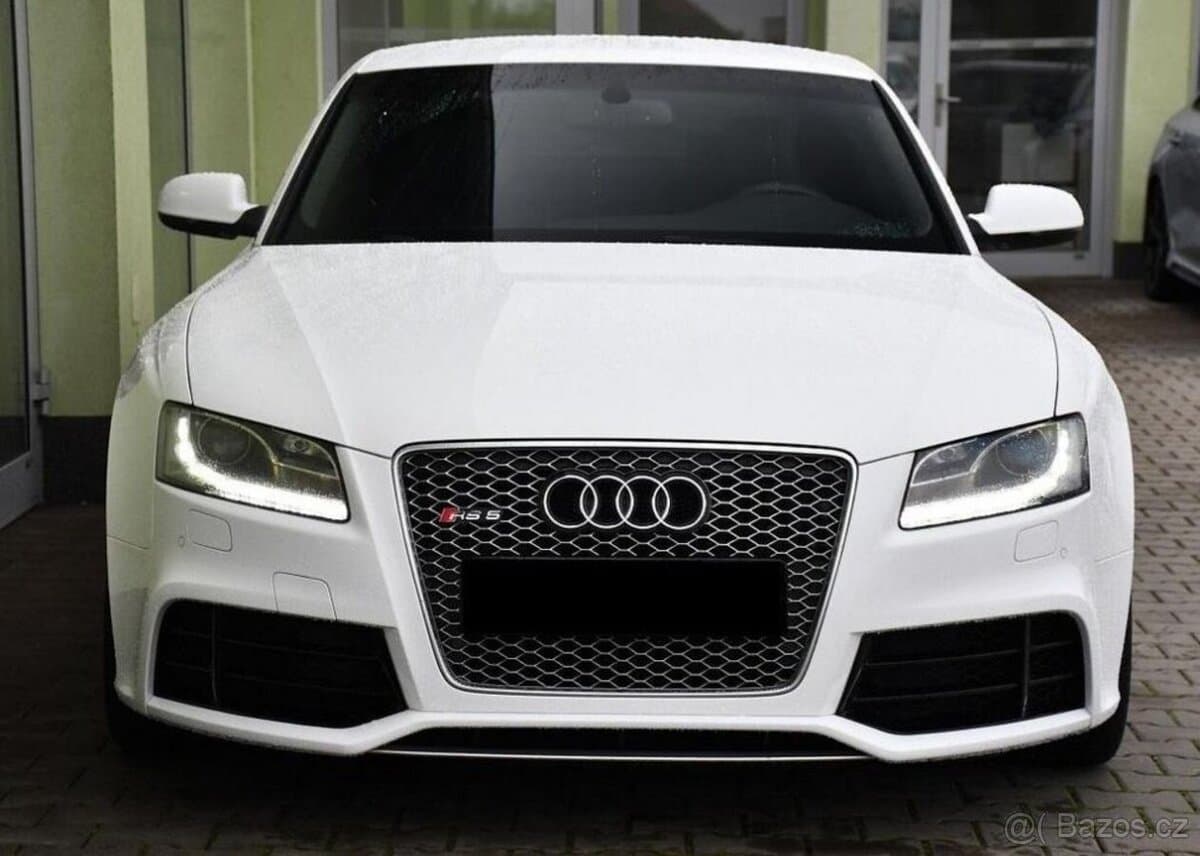 2010 Audi RS5 - 9