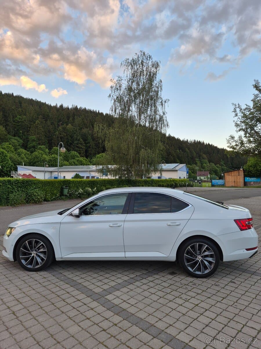 Škoda SUPERB - 9