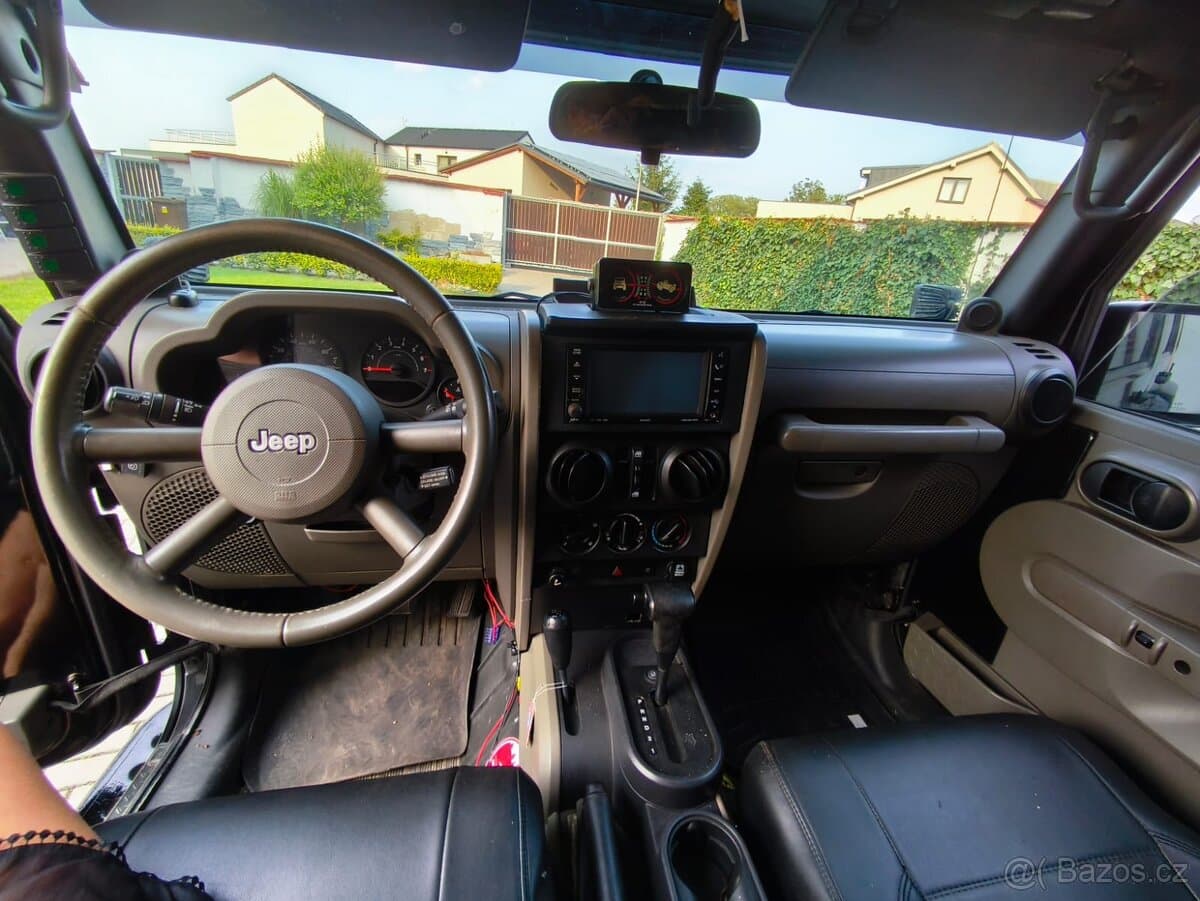 2009 Jeep WRANGLER - 9