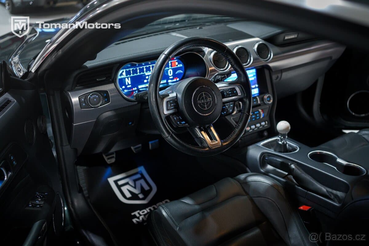 2020 Ford MUSTANG - 9
