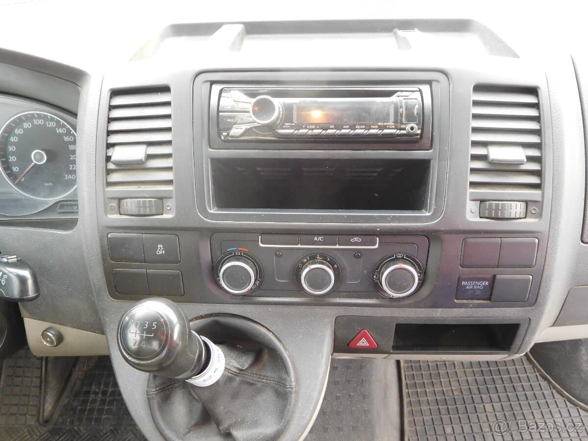 2012 Volkswagen TRANSPORTER - 9
