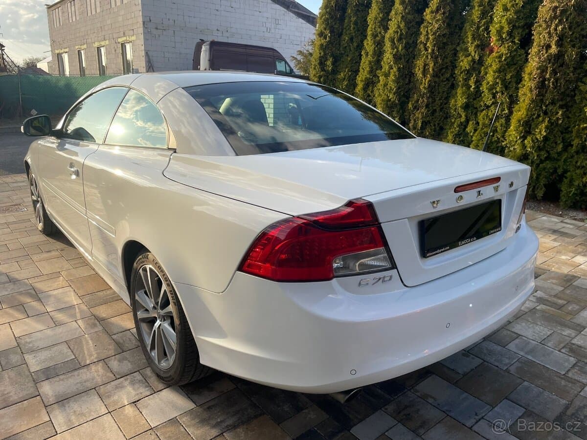 2011 Volvo C70 - 9
