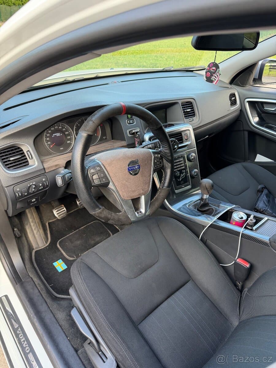 2013 Volvo V60 - 9