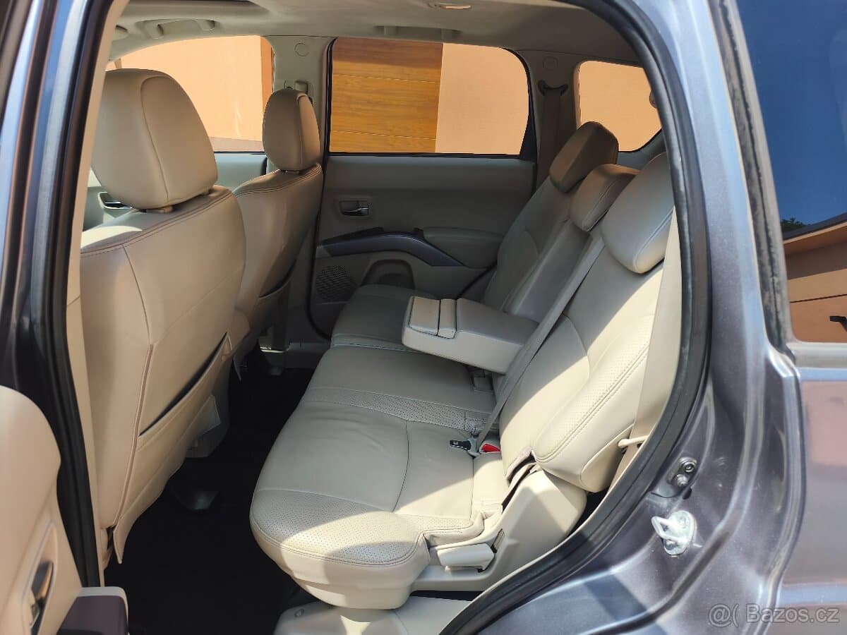 2007 Mitsubishi OUTLANDER - 9