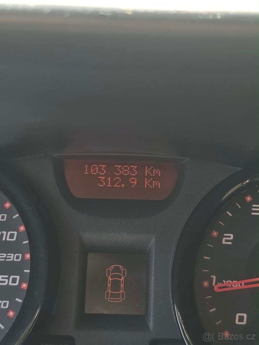 Renault MEGANE - 9