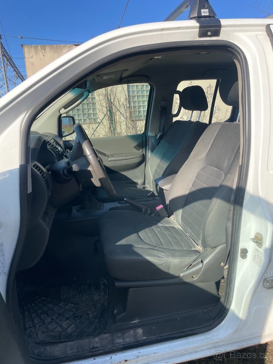 2015 Nissan NAVARA - 9