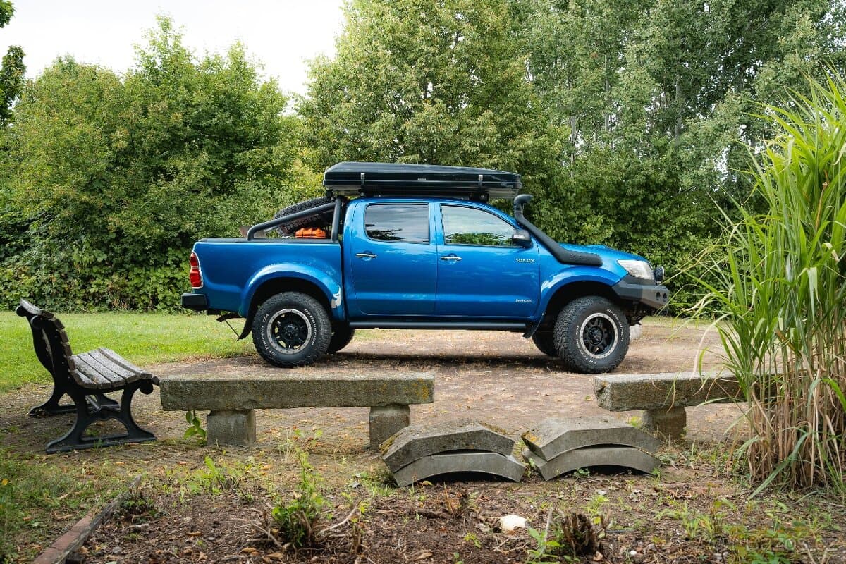Toyota HILUX - 9