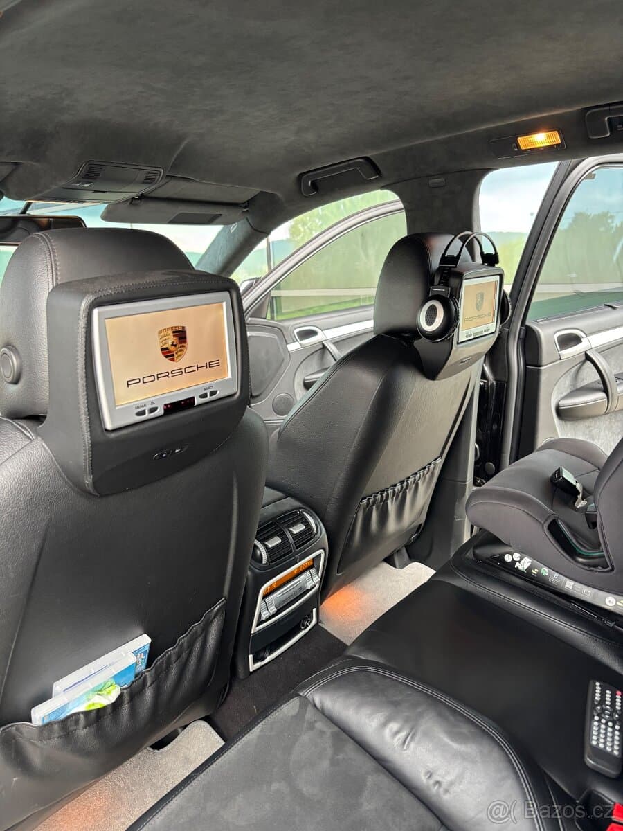 2008 Porsche CAYENNE - 9