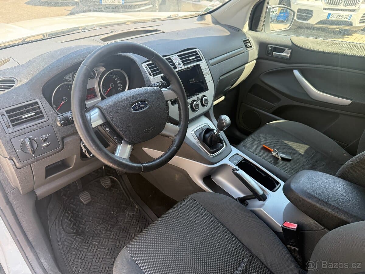 2010 Ford KUGA - 9