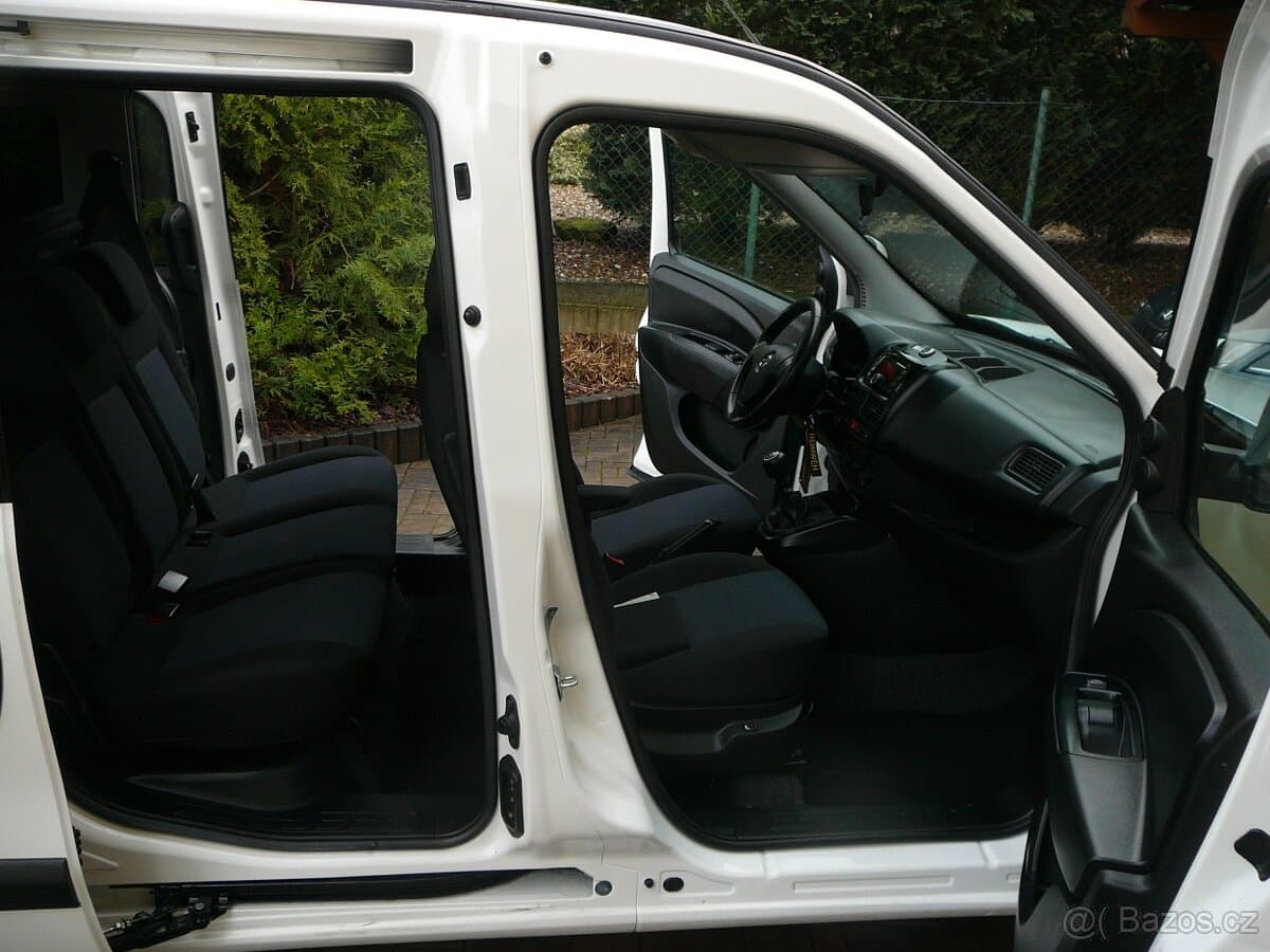 2017 Opel COMBO - 9