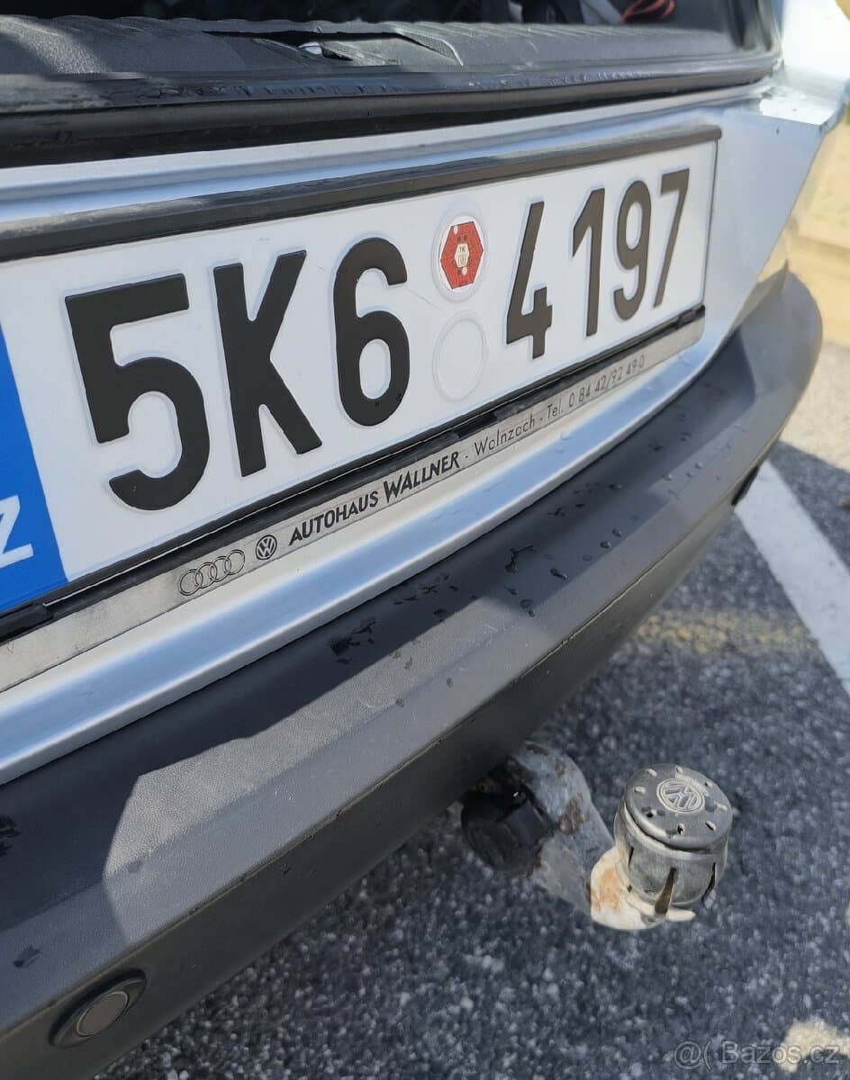 2009 Volkswagen TIGUAN - 9