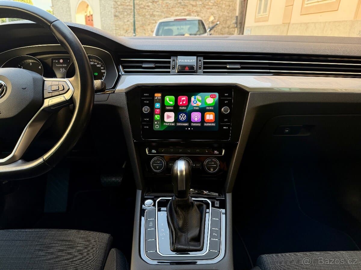 2020 Volkswagen PASSAT - 9
