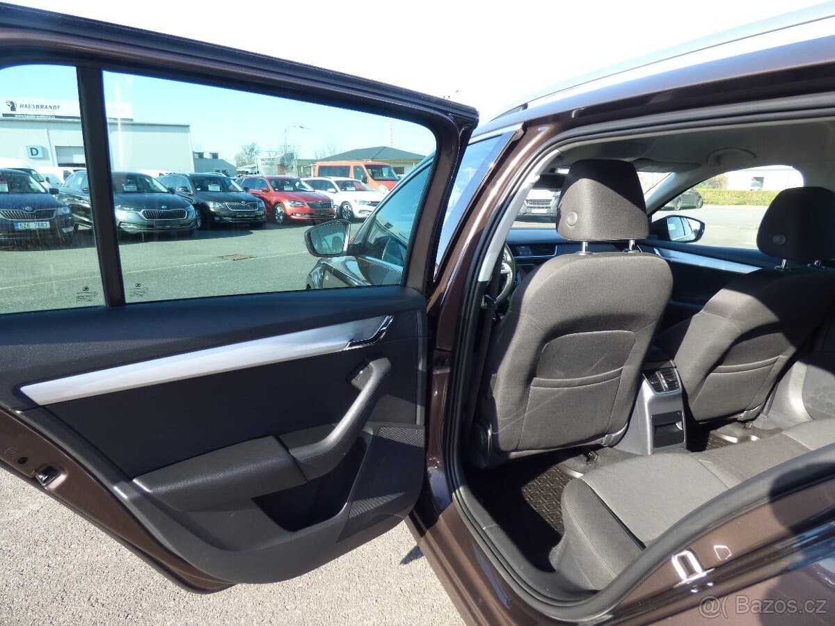 2015 Škoda OCTAVIA - 9