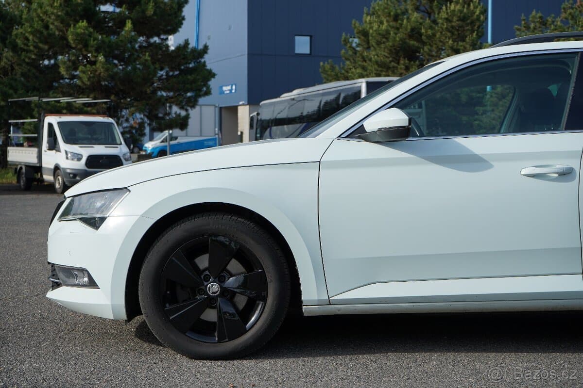 2018 Škoda SUPERB - 9