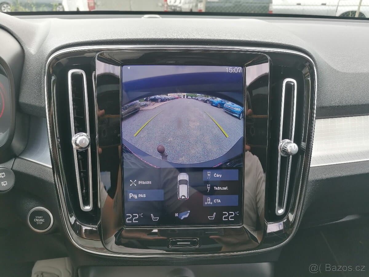 2020 Volvo XC40 - 9