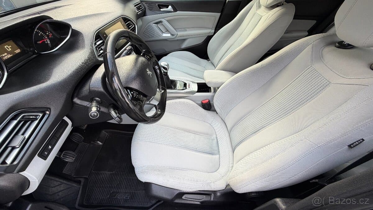 2016 Peugeot 308 - 9