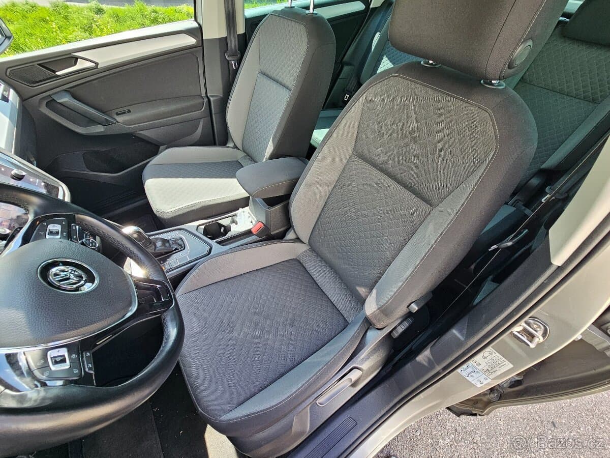 2020 Volkswagen TIGUAN - 9