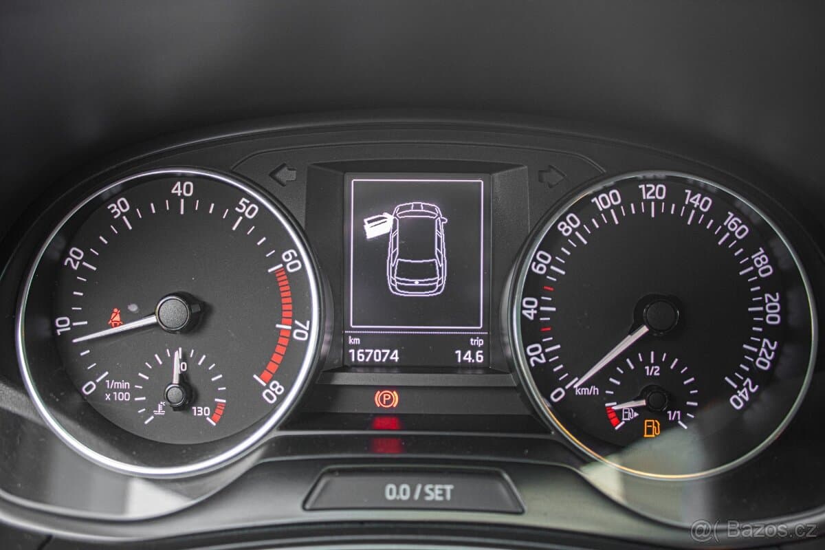 2016 Škoda FABIA - 9