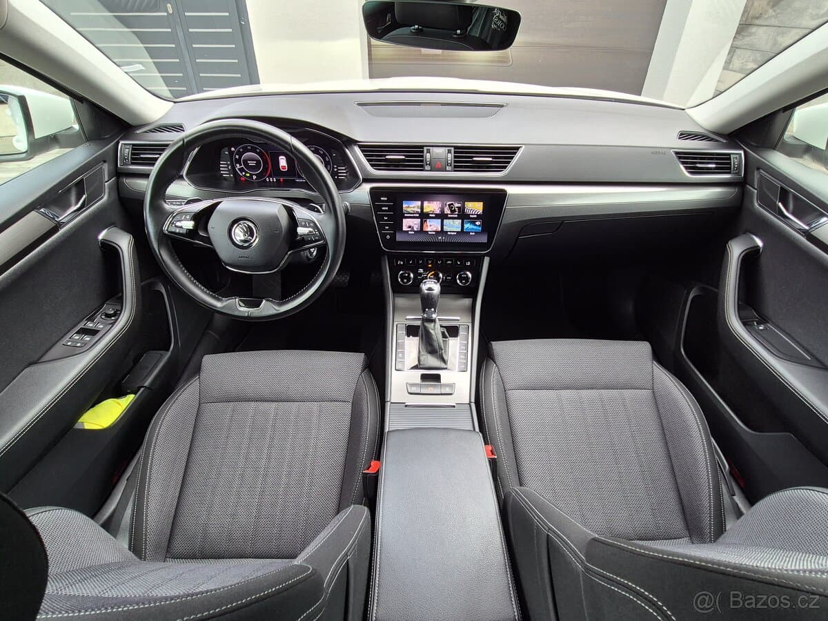 2020 Škoda SUPERB - 9