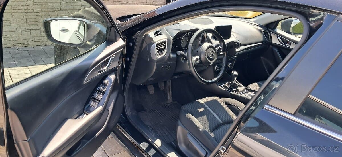 2018 Mazda 3 - 9