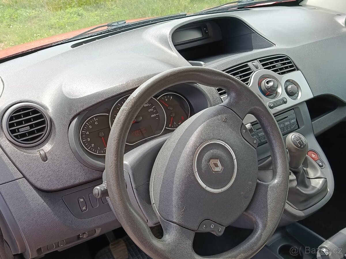 2011 Renault KANGOO - 9