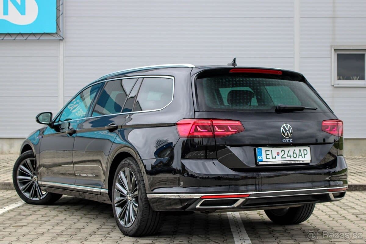 2023 Volkswagen PASSAT - 9