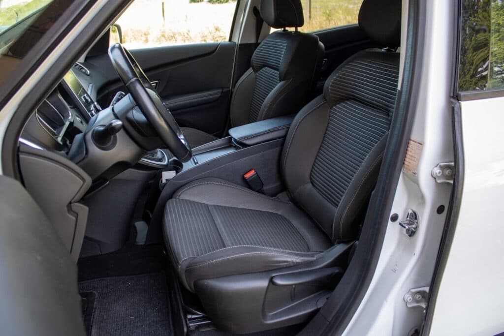 2017 Renault SCENIC - 9