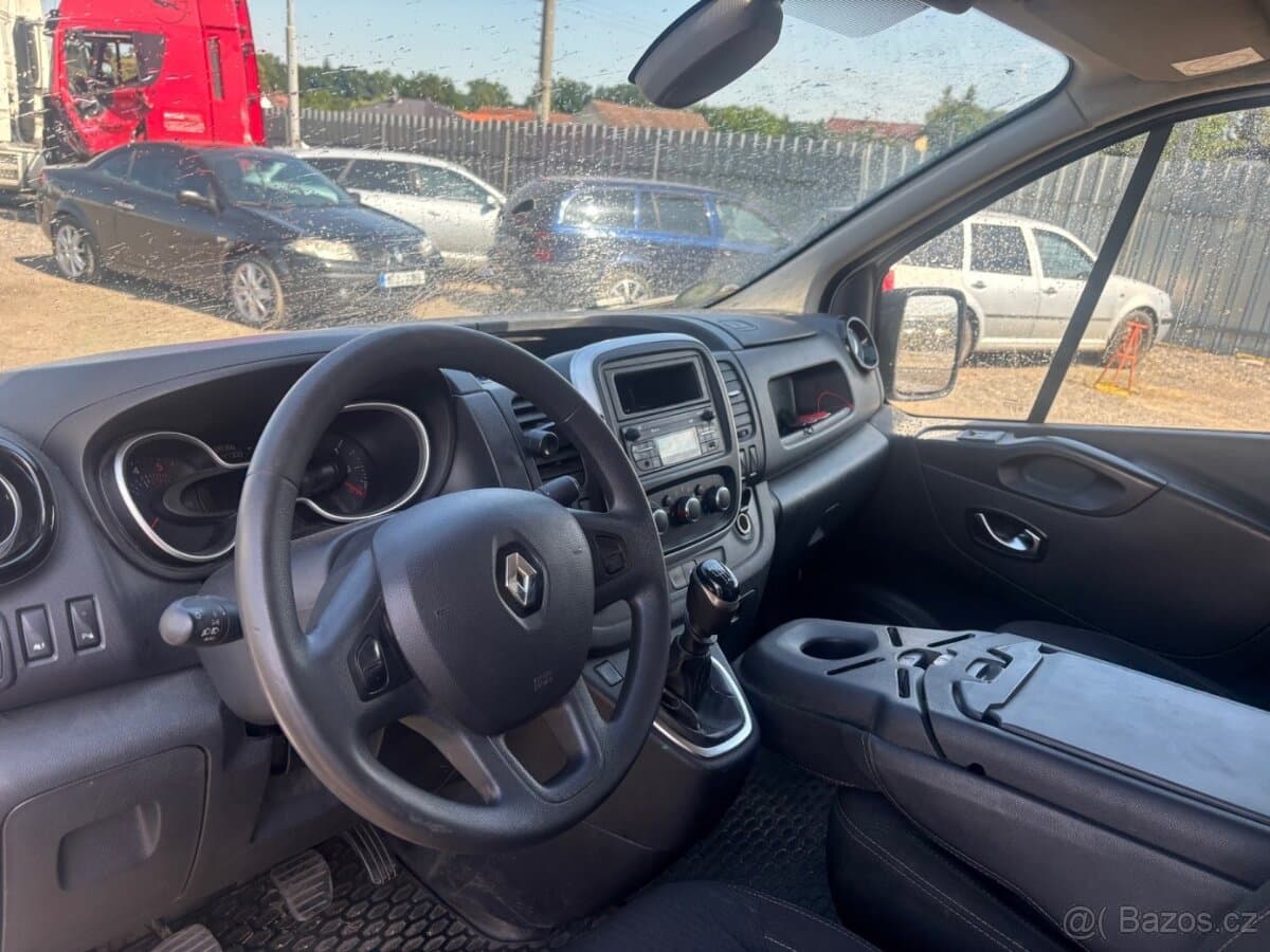 2020 Renault TRAFIC - 9