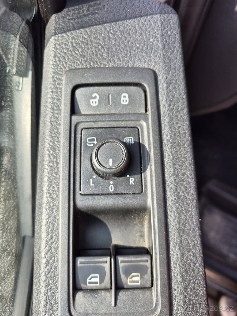 2017 Volkswagen MULTIVAN - 9