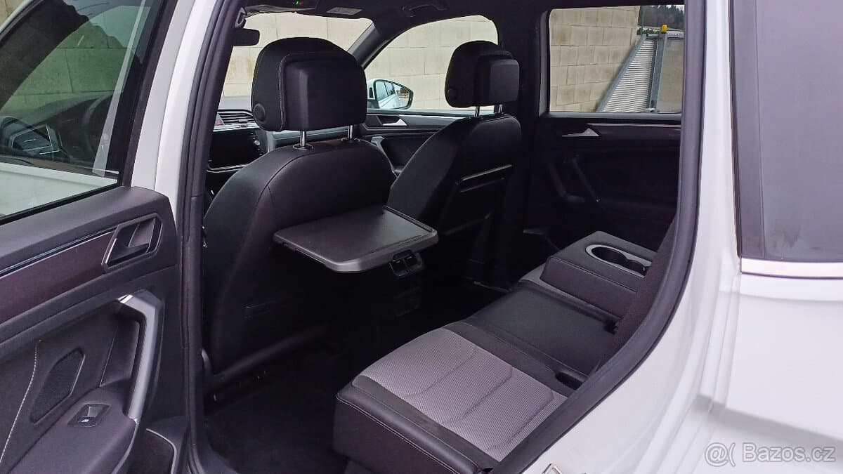 2020 Volkswagen TIGUAN - 9