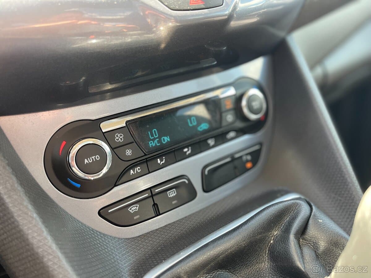 2015 Ford TOURNEO - 9