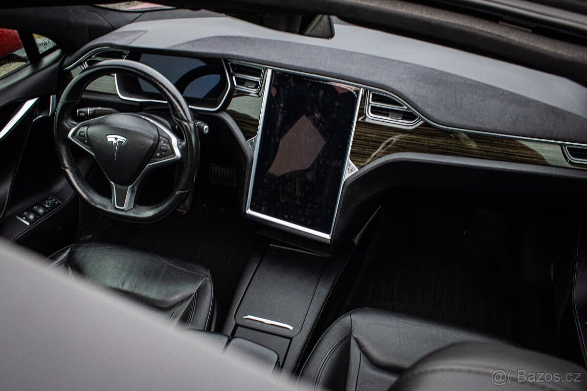2016 Tesla MODEL S - 9
