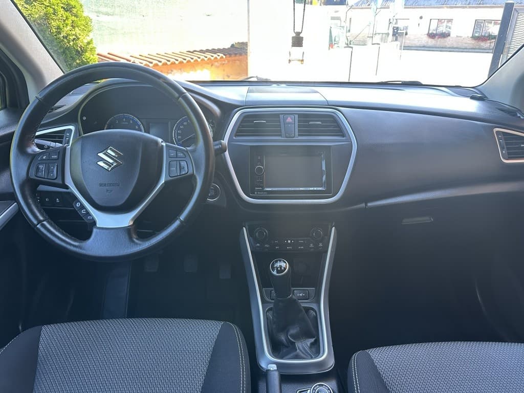 2015 Suzuki S-CROSS - 9