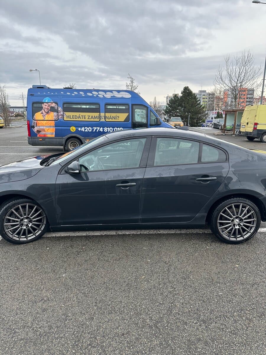 2016 Volvo S60 - 9