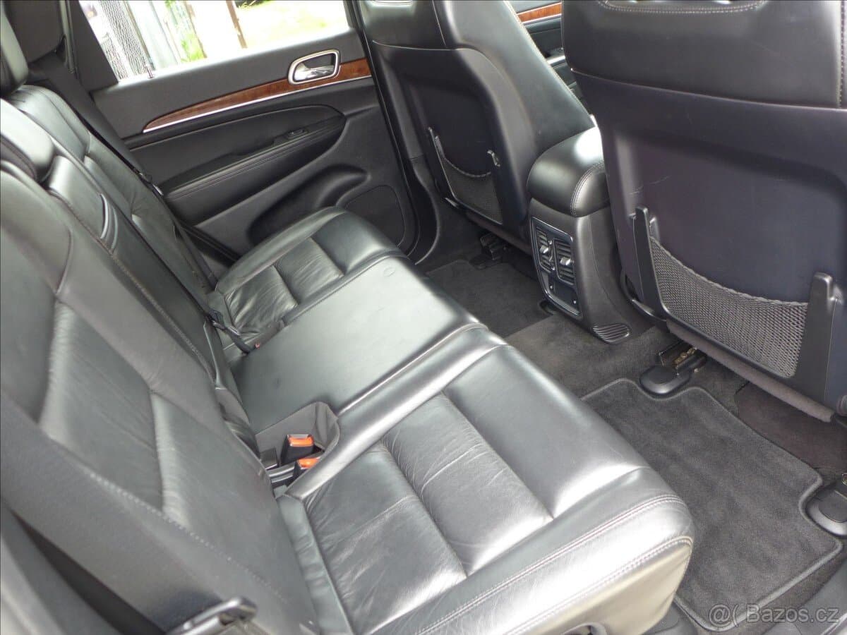 2013 Jeep CHEROKEE - 9