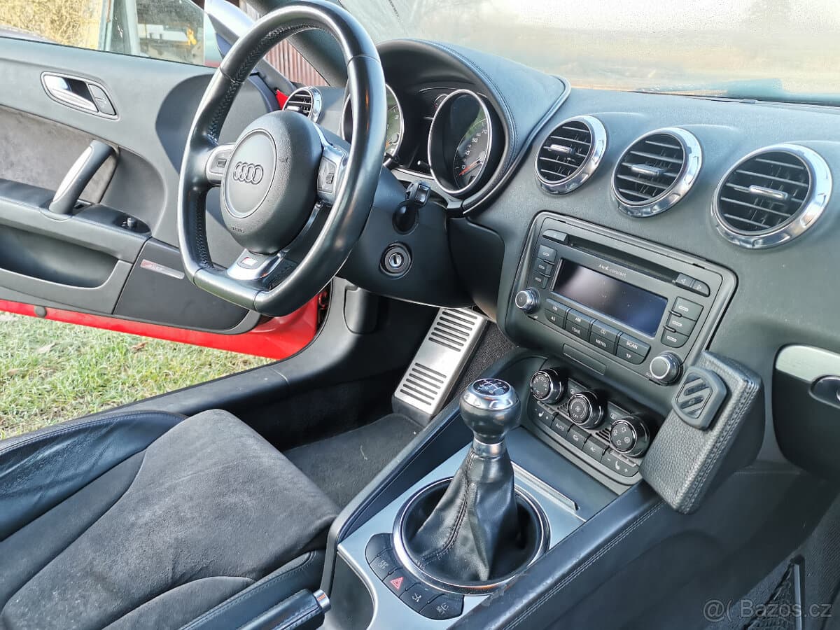 2006 Audi TT - 9