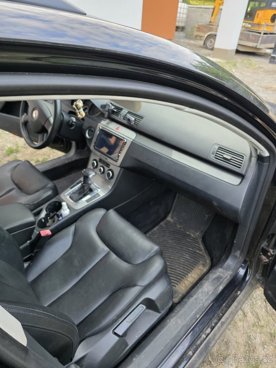 2007 Volkswagen PASSAT - 9