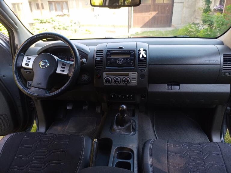 2007 Nissan NAVARA - 9