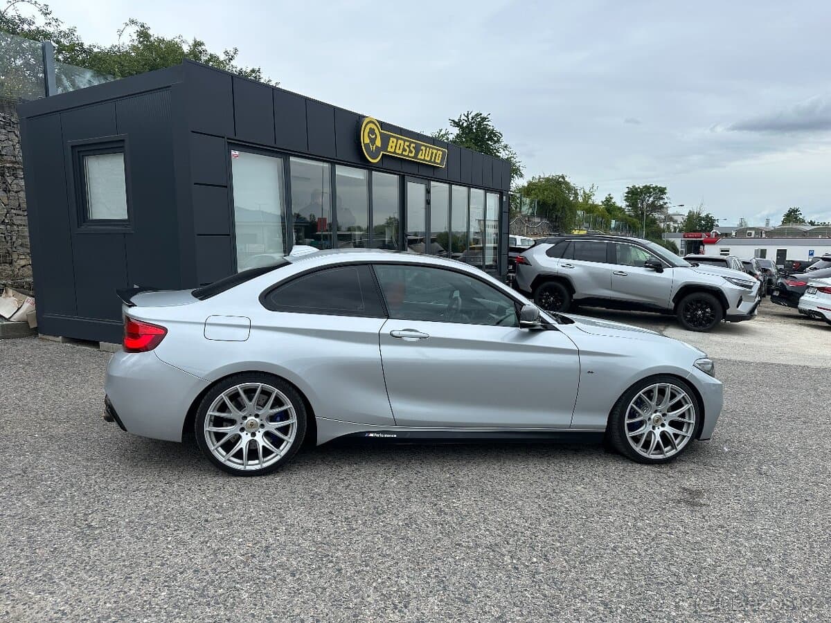 2016 BMW M2 - 9