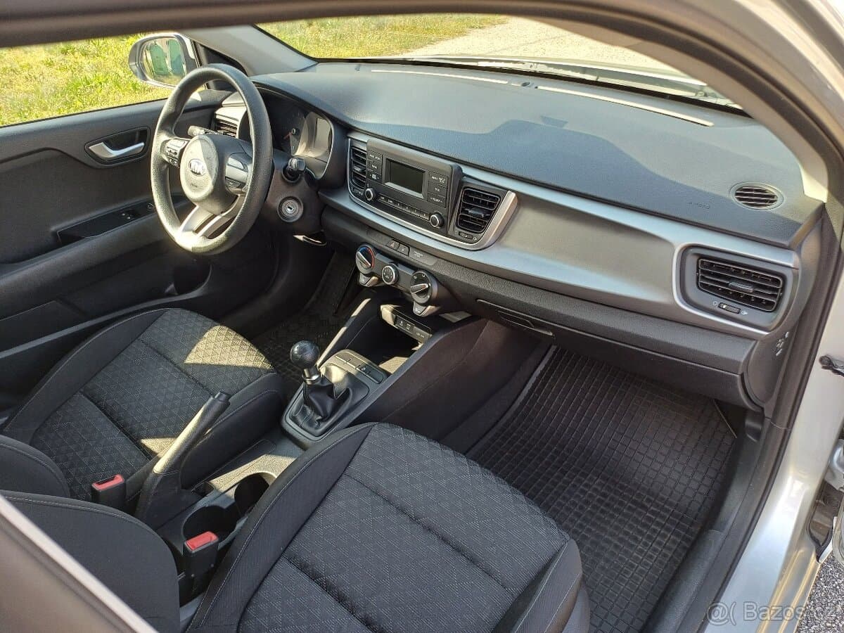 2018 Kia RIO - 9