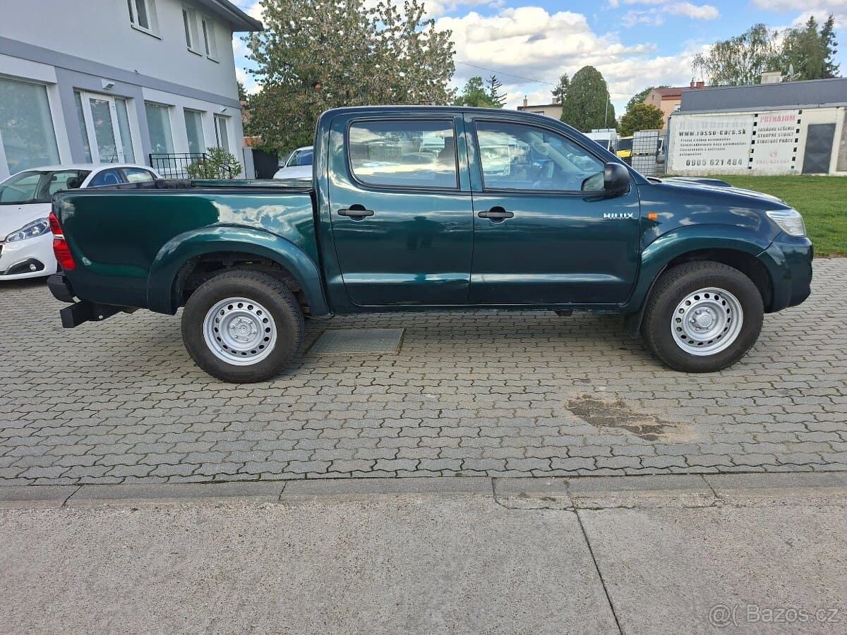 2015 Toyota HILUX - 9