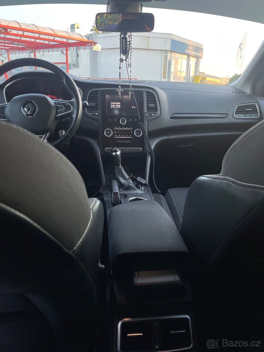 2016 Renault MEGANE - 9