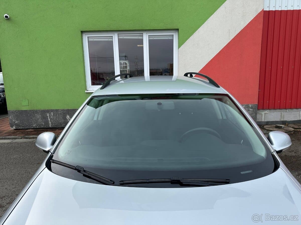 2013 Volkswagen GOLF - 9