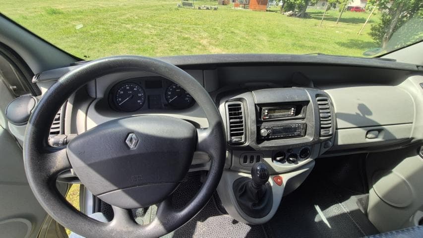 2009 Renault TRAFIC - 9