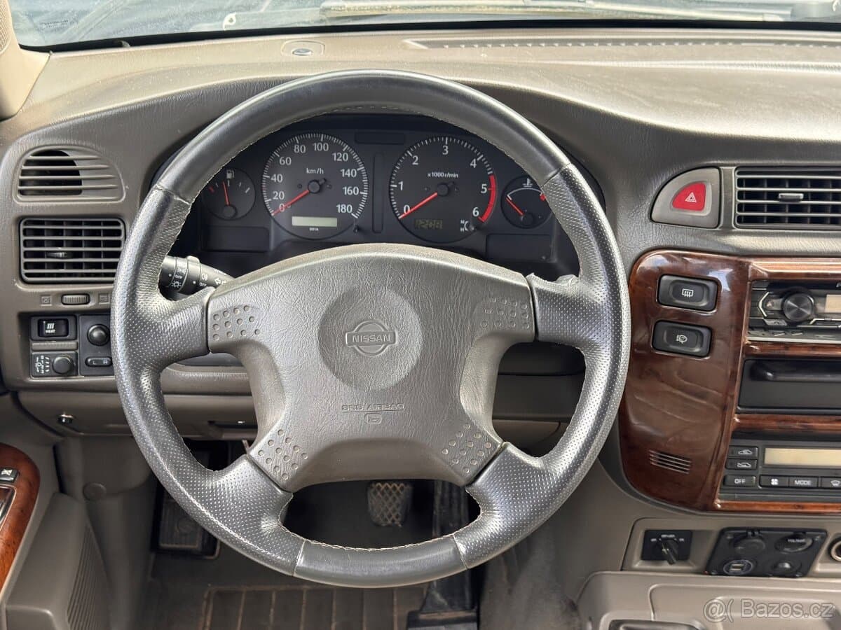 Nissan PATROL - 9