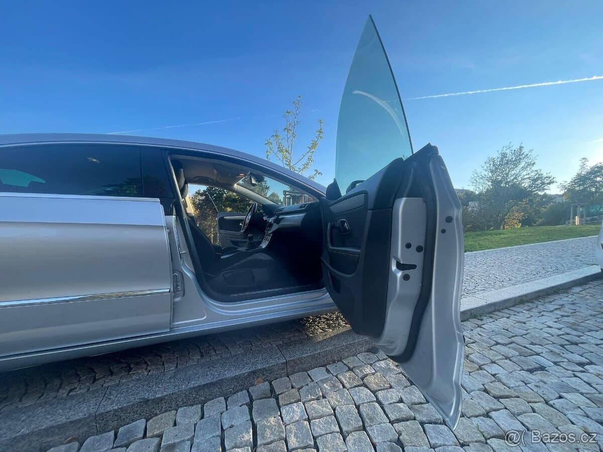 2014 Volkswagen PASSAT CC - 9